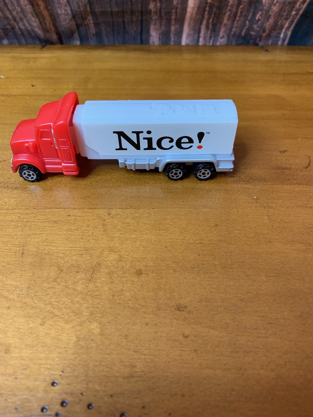 PEZ "Nice!" Semi‎ Truck Hauler Dispenser Red Cab White